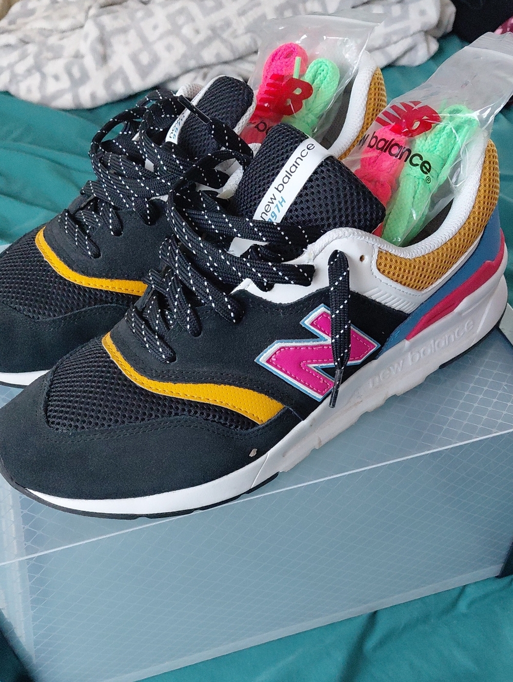 New Balance 997h Black Helium